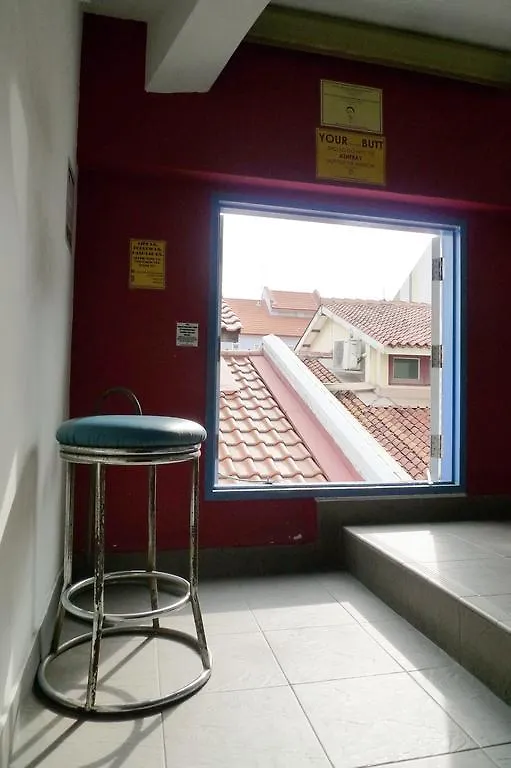 Betel Box Backpackers Hostel Singapore